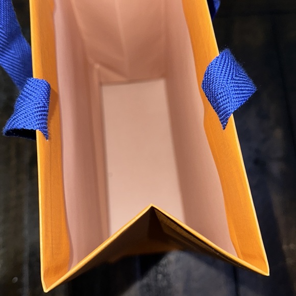 Louis Vuitton shopping bag - Picture 8 of 11